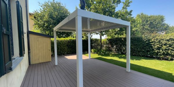 Bioclimatica-autoportante-bianca