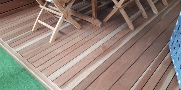 Pavimentazione-con-legno-recupero