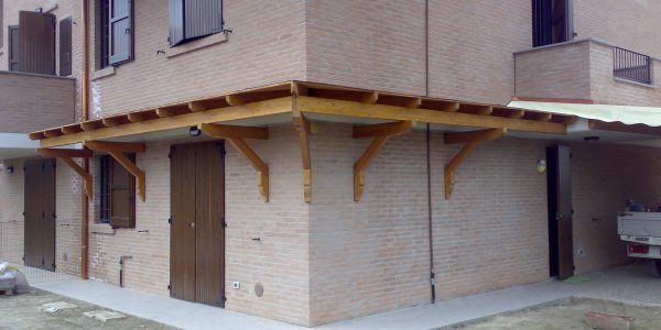 Pensilina-in-lengo-con-angolo