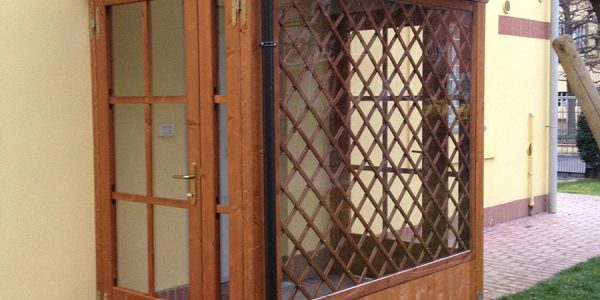 Preingresso-in-legno-su-misura